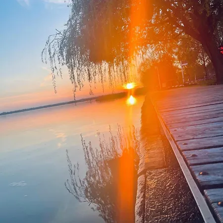 Daire Atlas - Panoramas Pihenohely A Balatonnal *